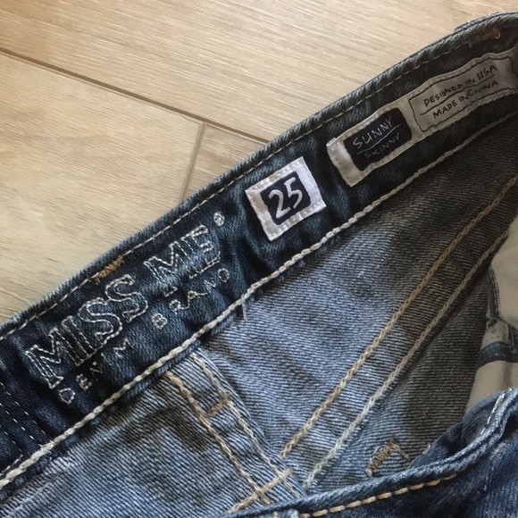 🛑 1 hour sale. Miss Me, blue jeans - Picture 3 of 9